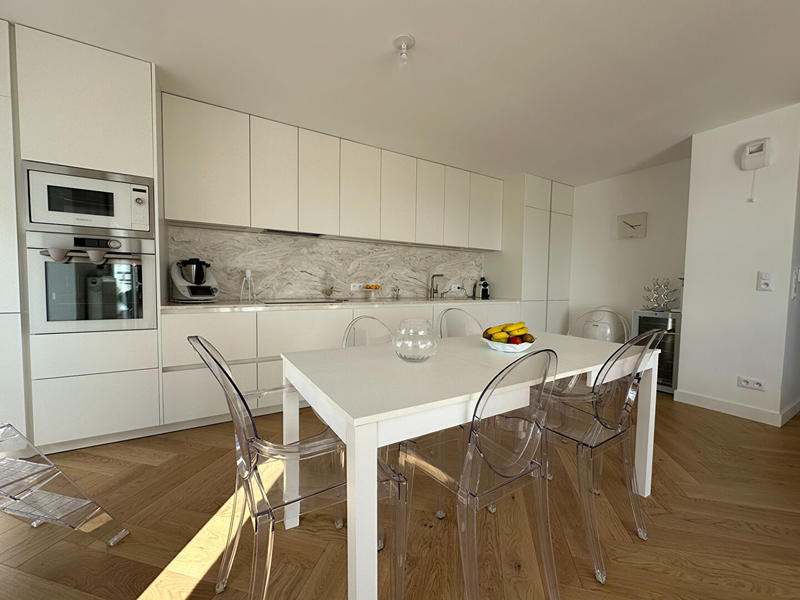 Appartement - 87 m² - 4 pièces