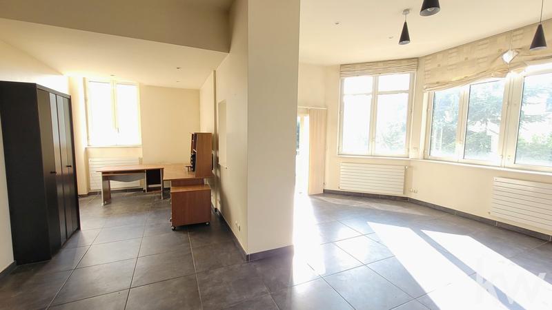 Appartement - 89 m² - 4 pièces