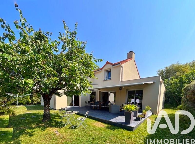 Maison - 175 m² - 7 pièces