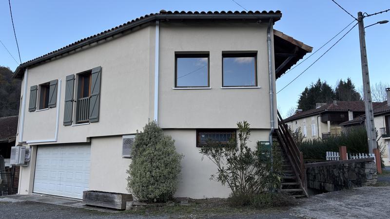 Appartement - 100 m² - 4 pièces