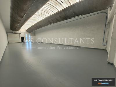 Entrepôt - 205 m²