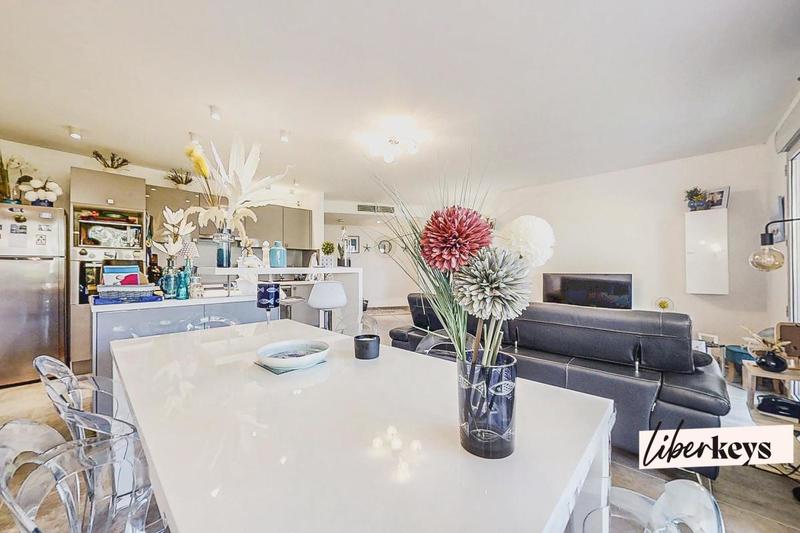 Appartement - 79 m² - 3 pièces