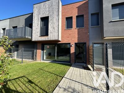 Maison - 102 m² - 4 pièces