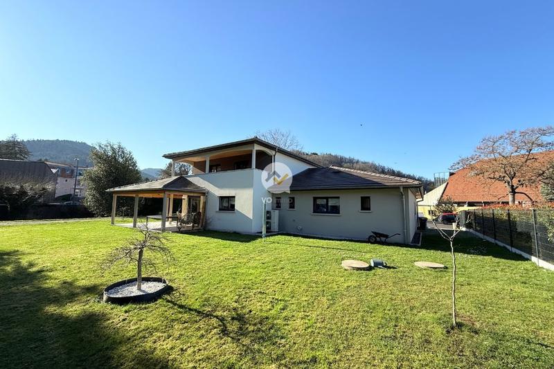 Maison contemporaine - 186 m² - 7 pièces