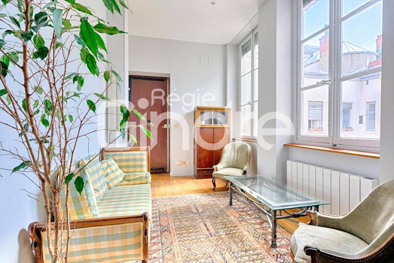 Appartement - 80 m² - 4 pièces