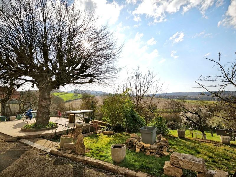 Maison - 94 m² - 5 pièces