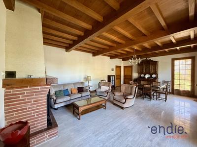 Maison - 158 m² - 6 pièces