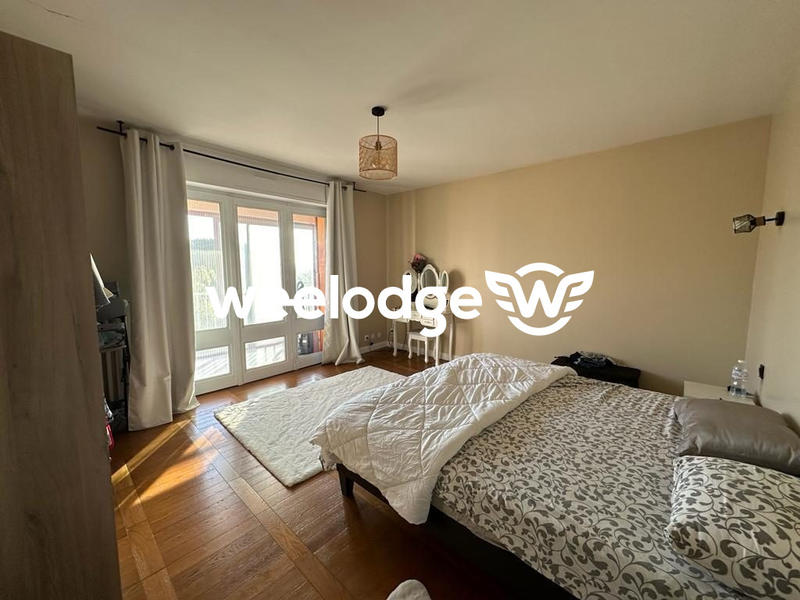 Maison ancienne - 225 m² - 7 pièces