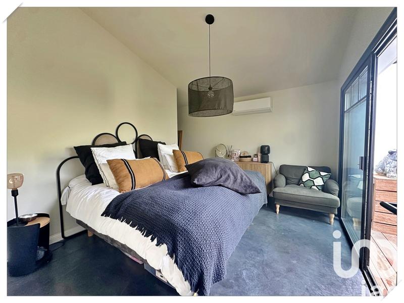 Maison - 250 m² - 7 pièces