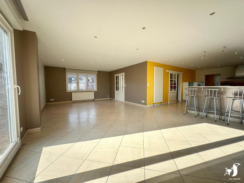 Maison - 200 m² - 7 pièces