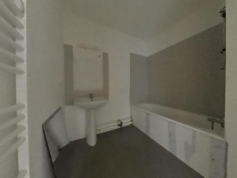 Appartement ancien - 82 m² - 4 pièces