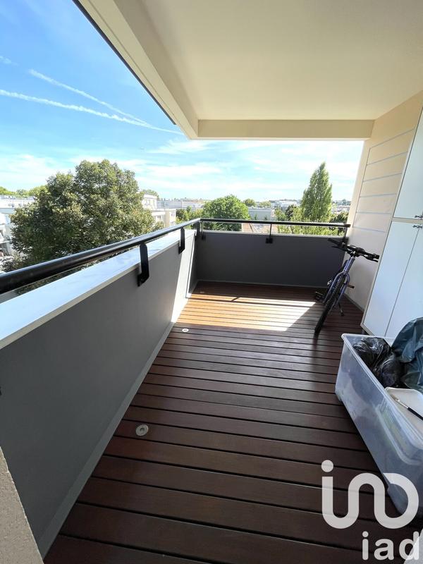 Appartement - 98 m² - 5 pièces