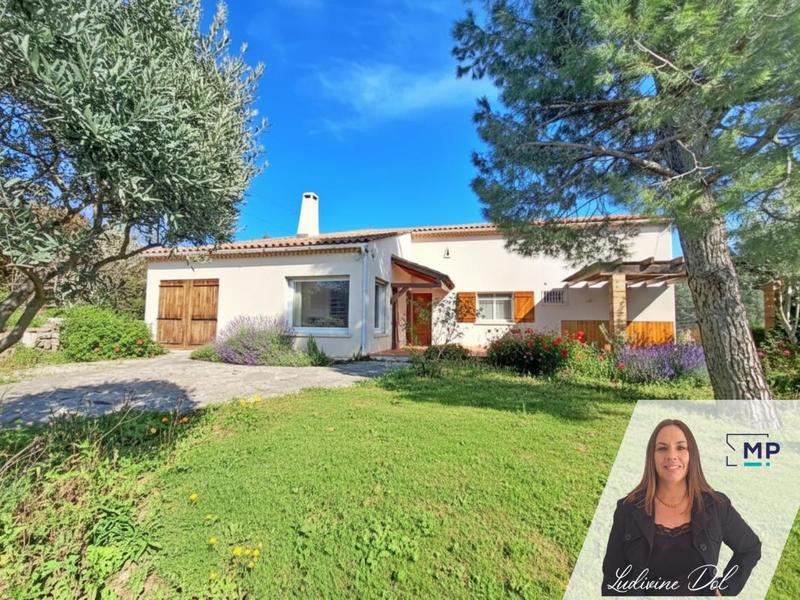 Maison - 209 m² - 8 pièces