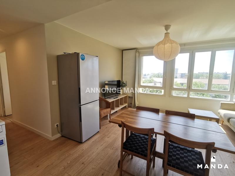 Chambre - 10 m² - 5 pièces