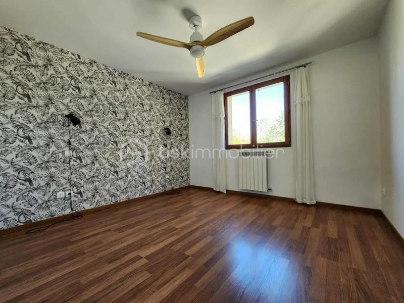 Villa - 192 m² - 7 pièces