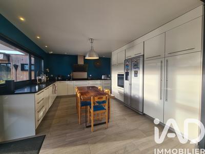 Maison - 122 m² - 5 pièces