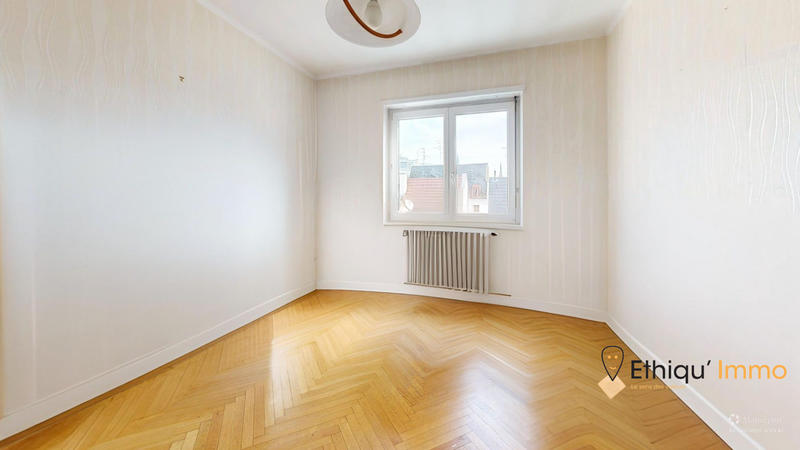 Appartement - 81 m² - 3 pièces