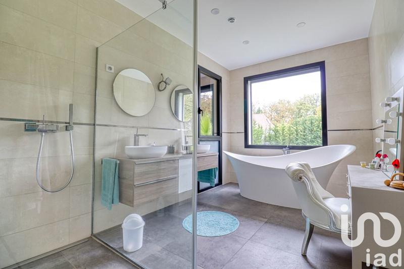 Maison de maîtres - 300 m² - 7 pièces