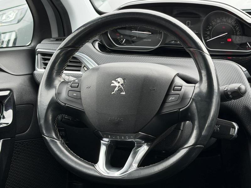 Peugeot 208 1.2 PureTech 82ch Bvm5 Allure