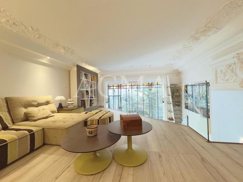 Appartement bourgeois - 73 m² - 3 pièces