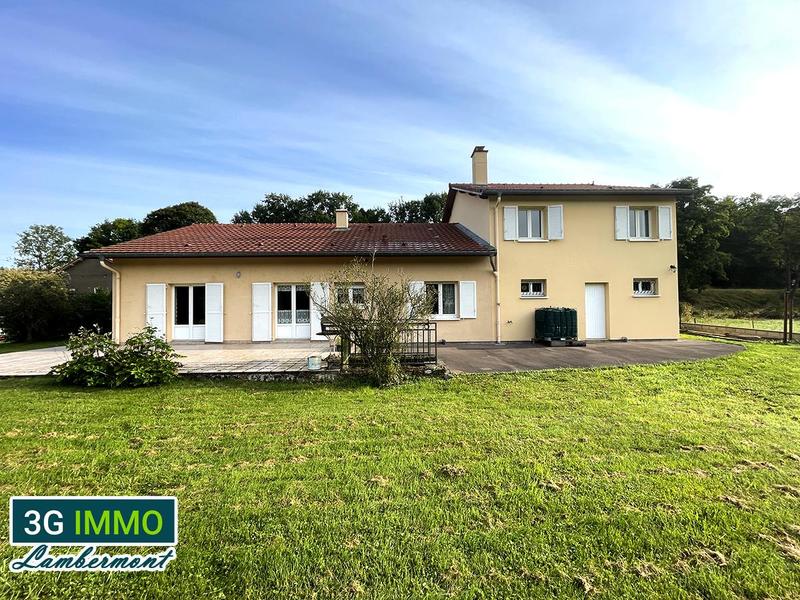 Maison - 195 m² - 9 pièces