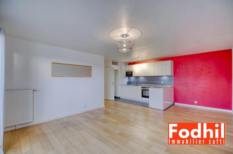 Appartement - 96 m² - 5 pièces