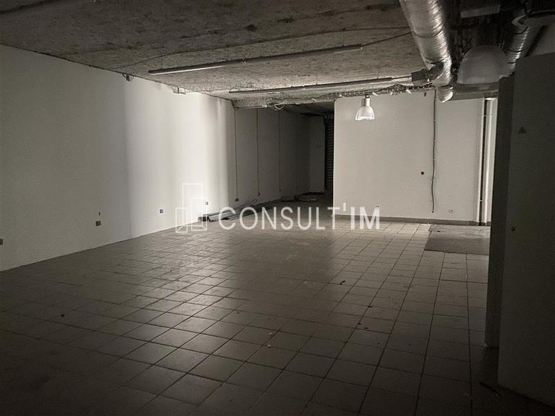 Local commercial - 200 m²
