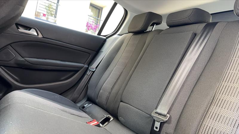 Peugeot 308 1.2 PureTech 130 Eat8 Allure Pack