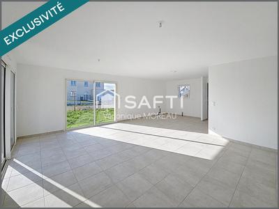 Maison - 98 m² - 4 pièces