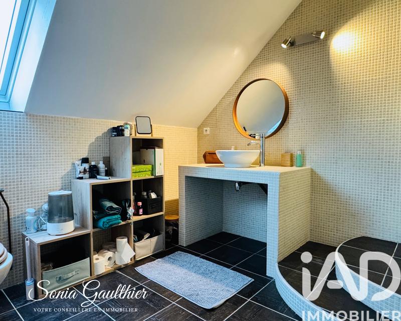 Maison - 136 m² - 7 pièces