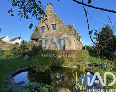 Maison - 224 m² - 7 pièces