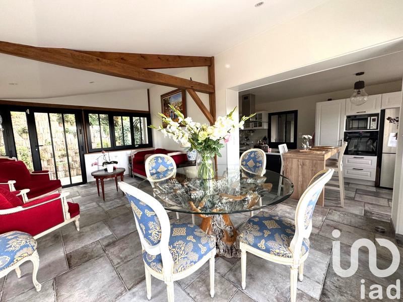 Maison - 196 m² - 6 pièces