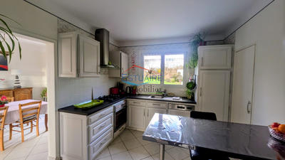 Maison traditionnelle - 123 m² - 5 pièces