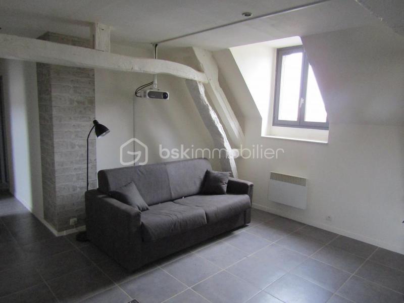 Maison traditionnelle - 85 m² - 3 pièces