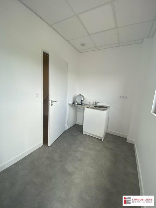 Local d'activité / Entrepôt - 400 m²