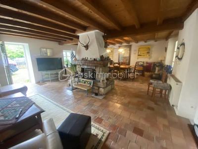 Maison en pierre - 145 m² - 6 pièces