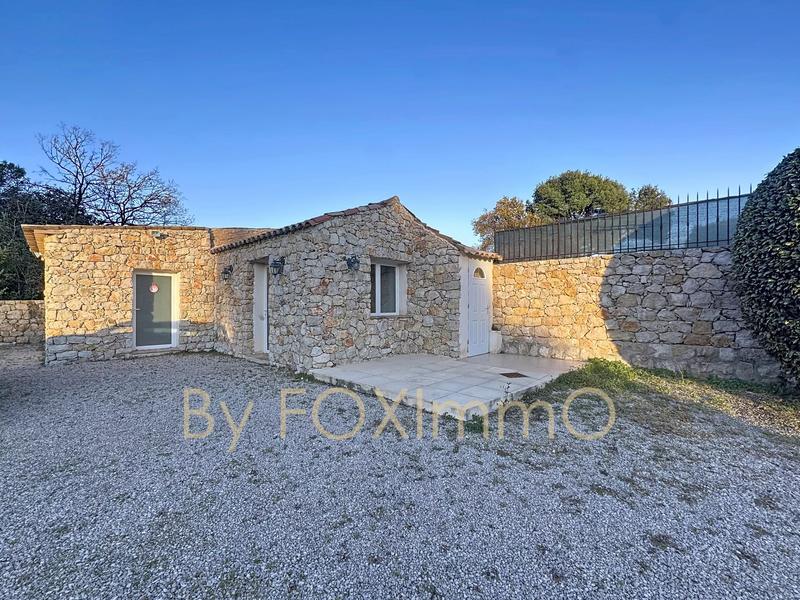 Propriété - 344 m² - 7 pièces