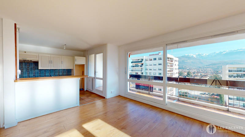 Appartement - 115 m² - 6 pièces