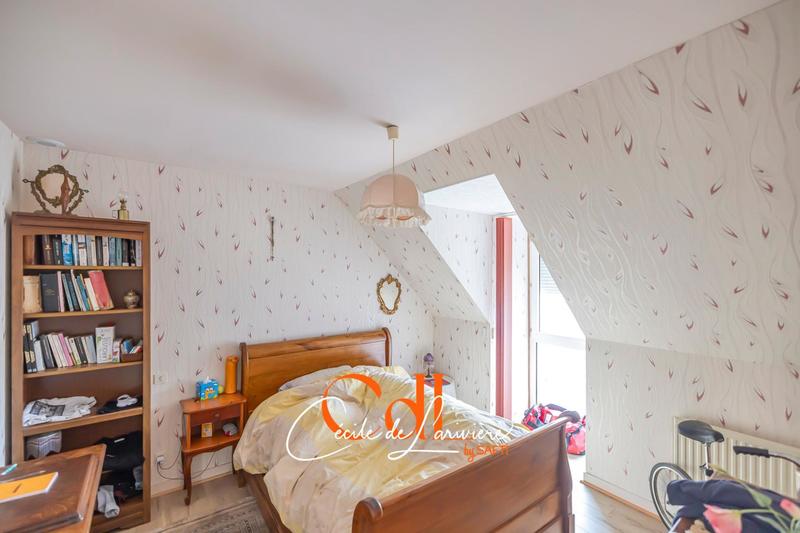 Appartement - 93 m² - 3 pièces