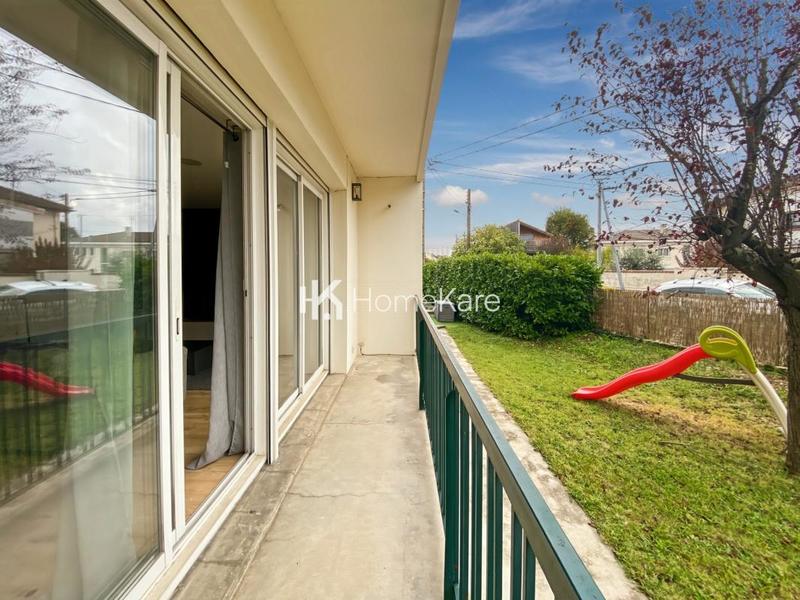 Appartement - 100 m² - 4 pièces