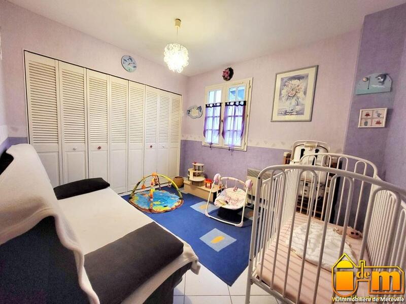 Pavillon - 150 m² - 8 pièces