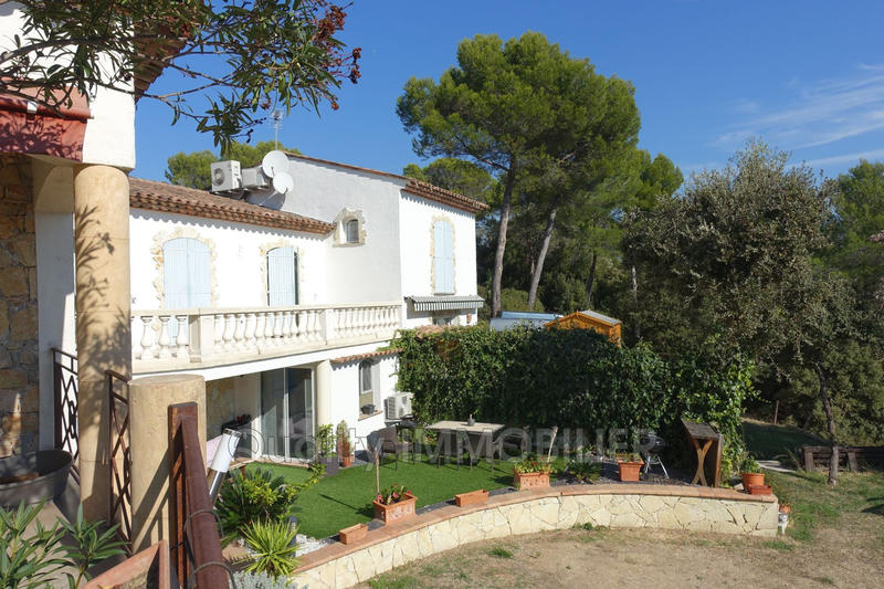 Villa - 310 m² - 7 pièces