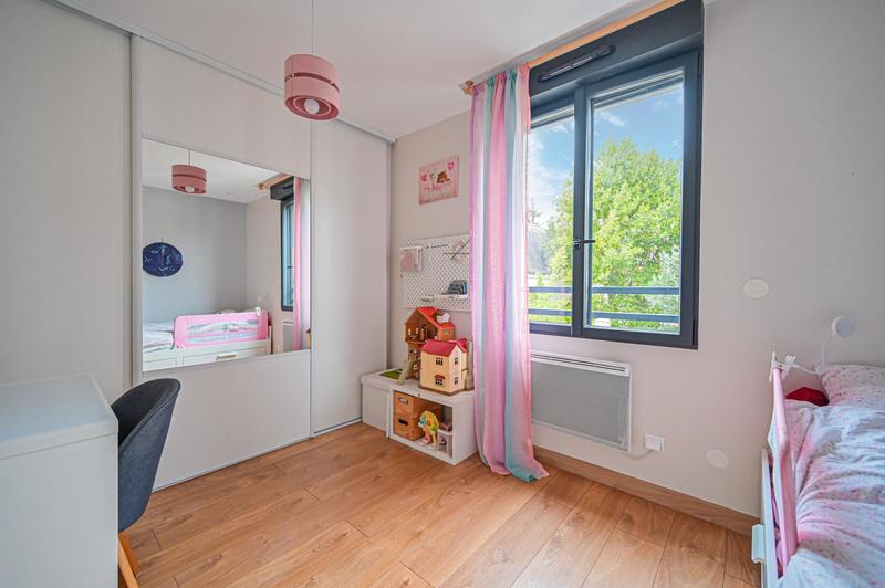 Appartement - 85 m² - 4 pièces