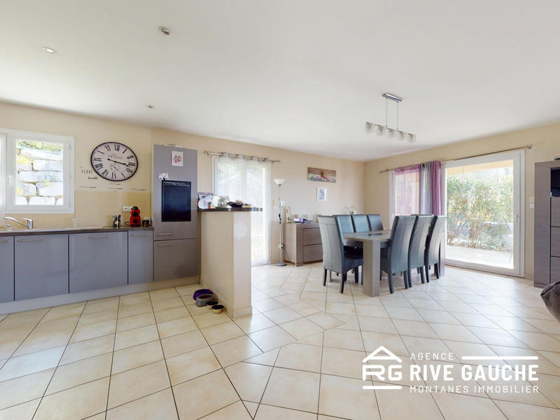 Maison - 144 m² - 6 pièces