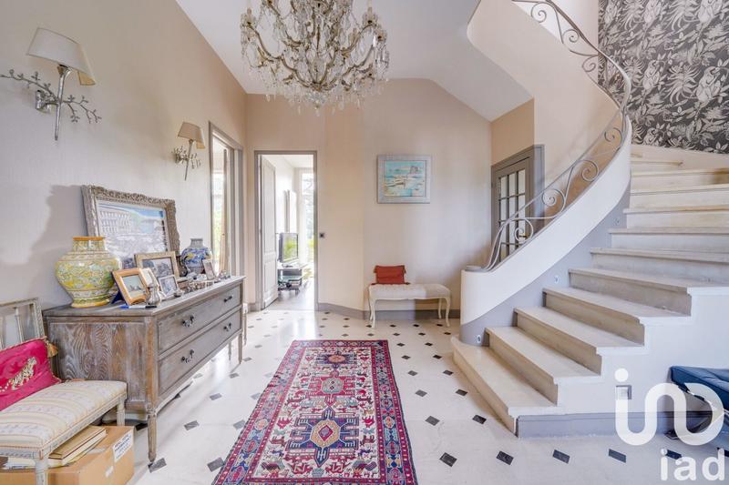 Maison - 191 m² - 5 pièces