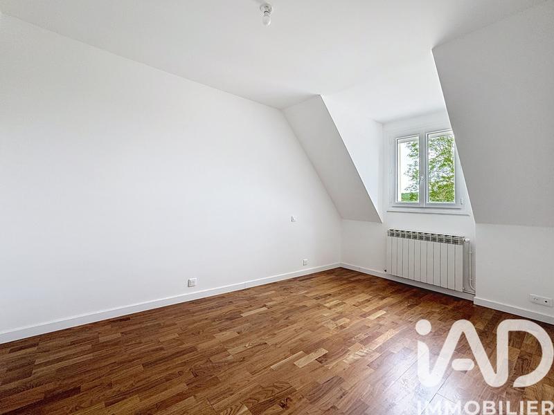 Maison - 185 m² - 9 pièces