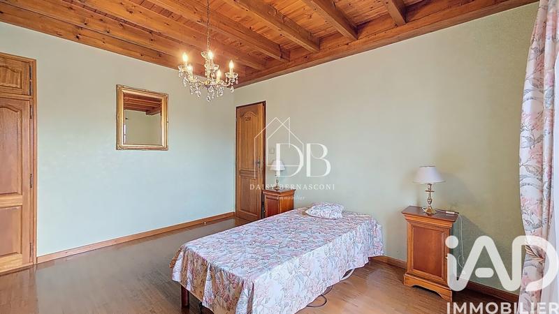 Maison - 176 m² - 7 pièces