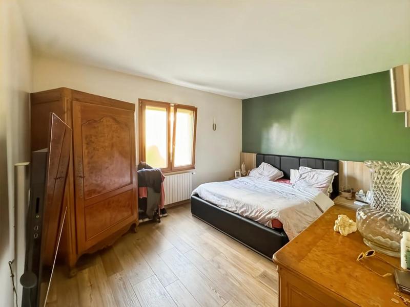 Maison - 213 m² - 6 pièces