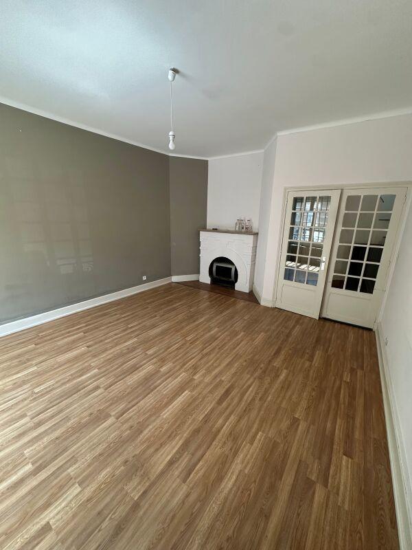 Maison - 211 m² - 6 pièces