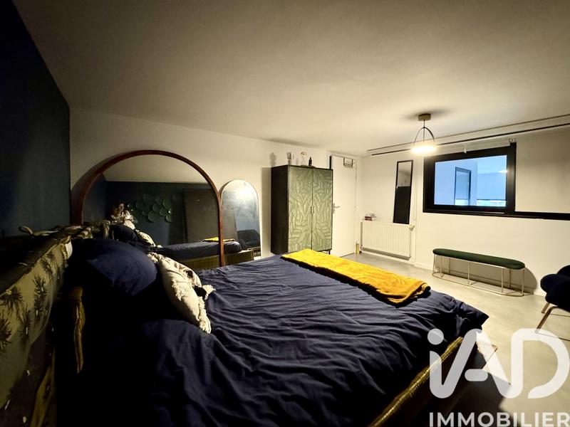 Loft - 185 m² - 5 pièces